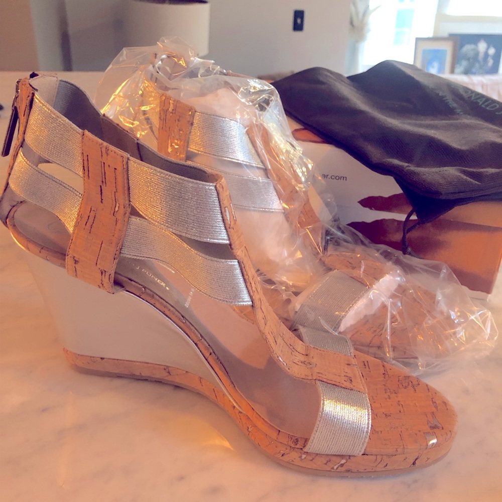 Donald j Pliner Sandals NWT